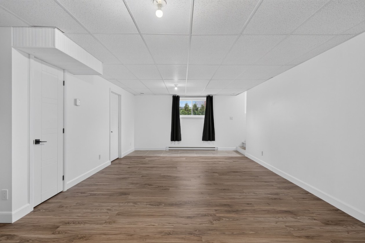 Salle de jeux — 172 Av. du Coteau, Saint-Raymond