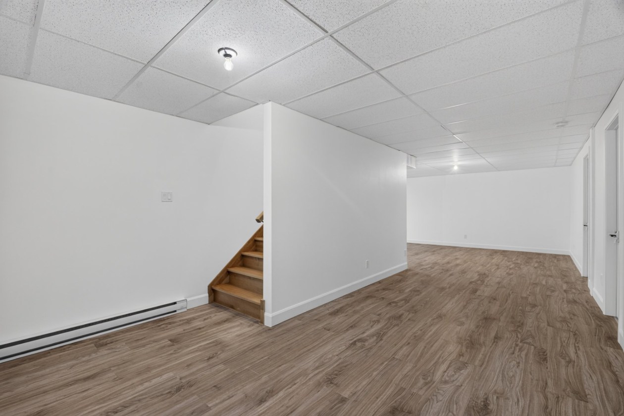 Salle familiale — 172 Av. du Coteau, Saint-Raymond
