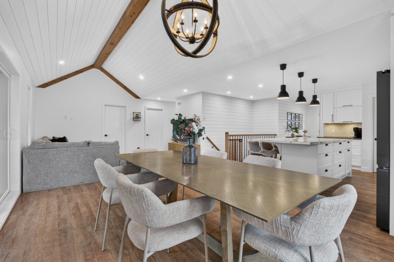 Salle à manger — 172 Av. du Coteau, Saint-Raymond