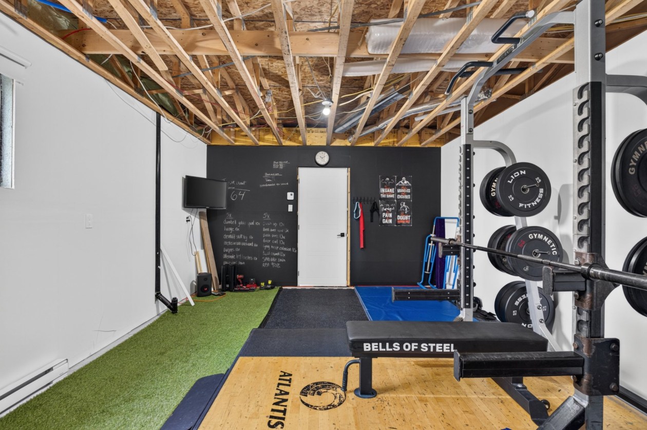 Salle d'exercice — 172 Av. du Coteau, Saint-Raymond