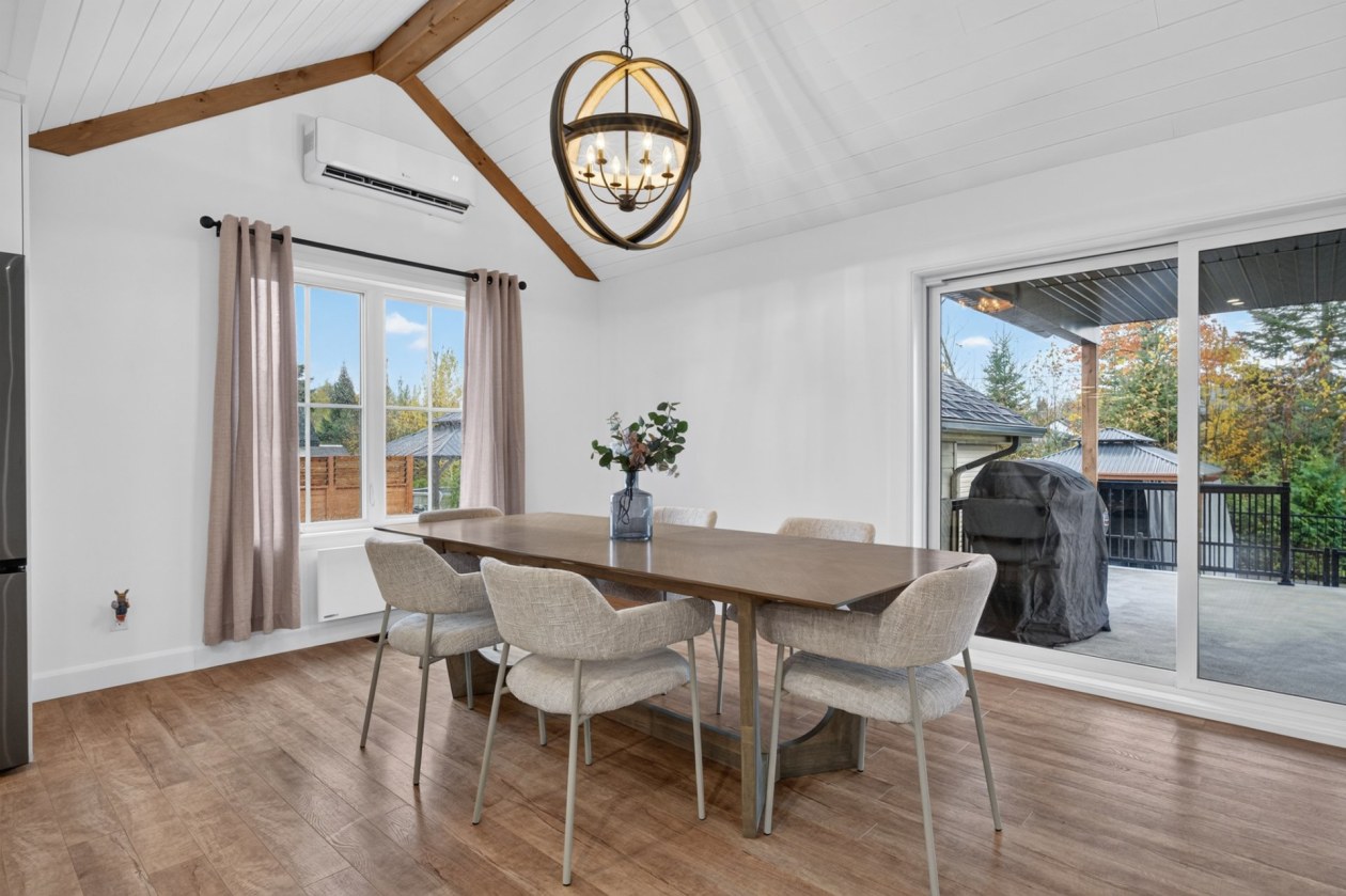 Salle à manger — 172 Av. du Coteau, Saint-Raymond