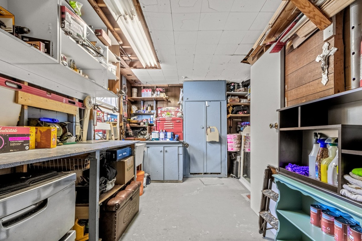 Rangement — 464 Av. Vernet, Québec