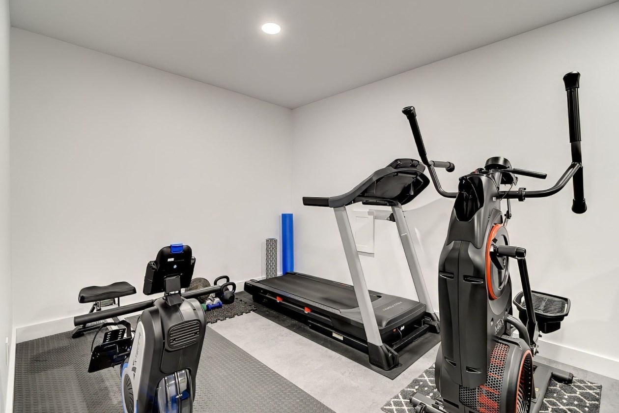 Salle familiale — 378 Av. des Peupliers, Bois-des-Filion