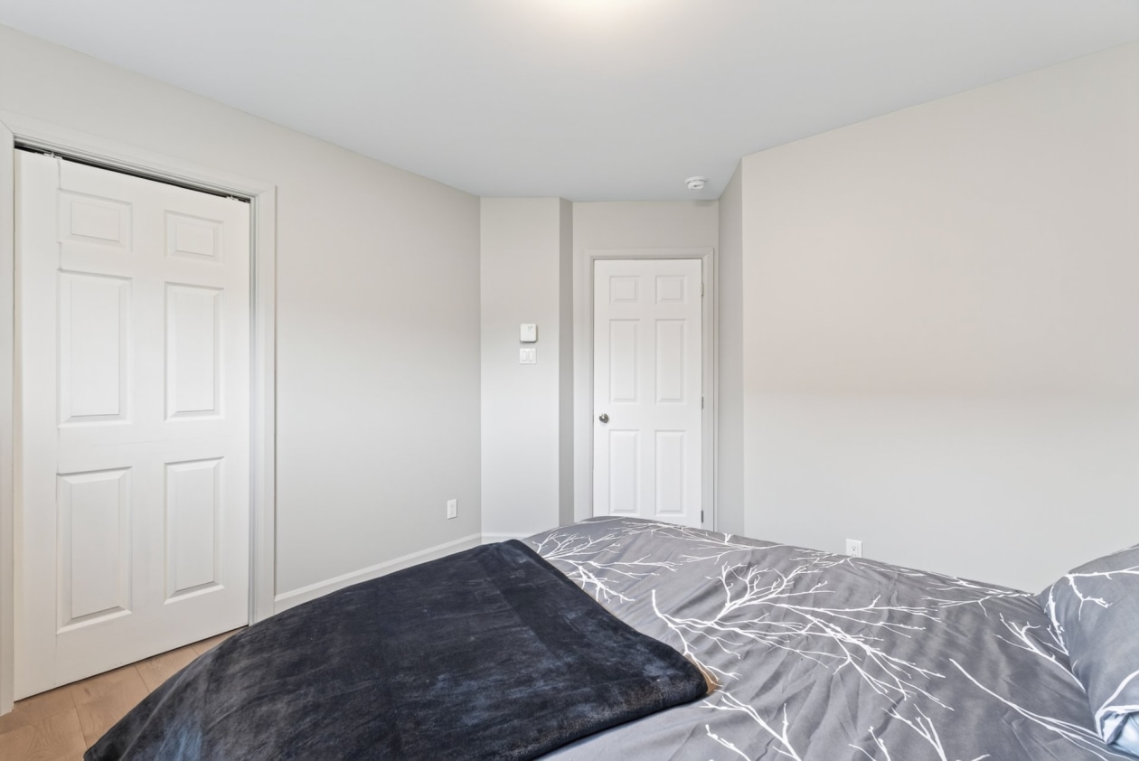 Chambre à coucher — 231 Rue des Glaciers, Beaupré