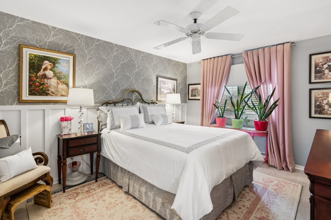 Chambre à coucher principale — 251 Rue André-Pontbriand, Sainte-Thérèse