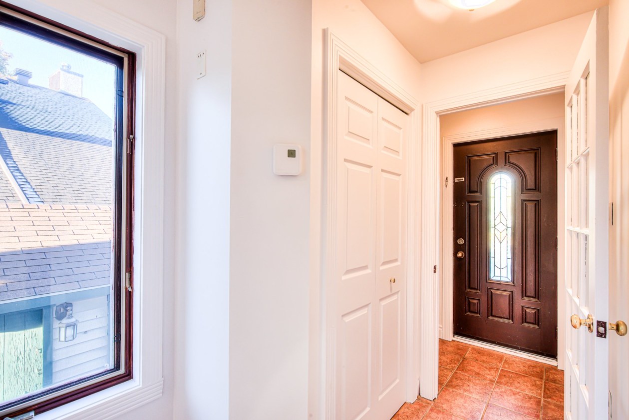 Hall d'entrée — 3470 Rue Belcourt, Longueuil