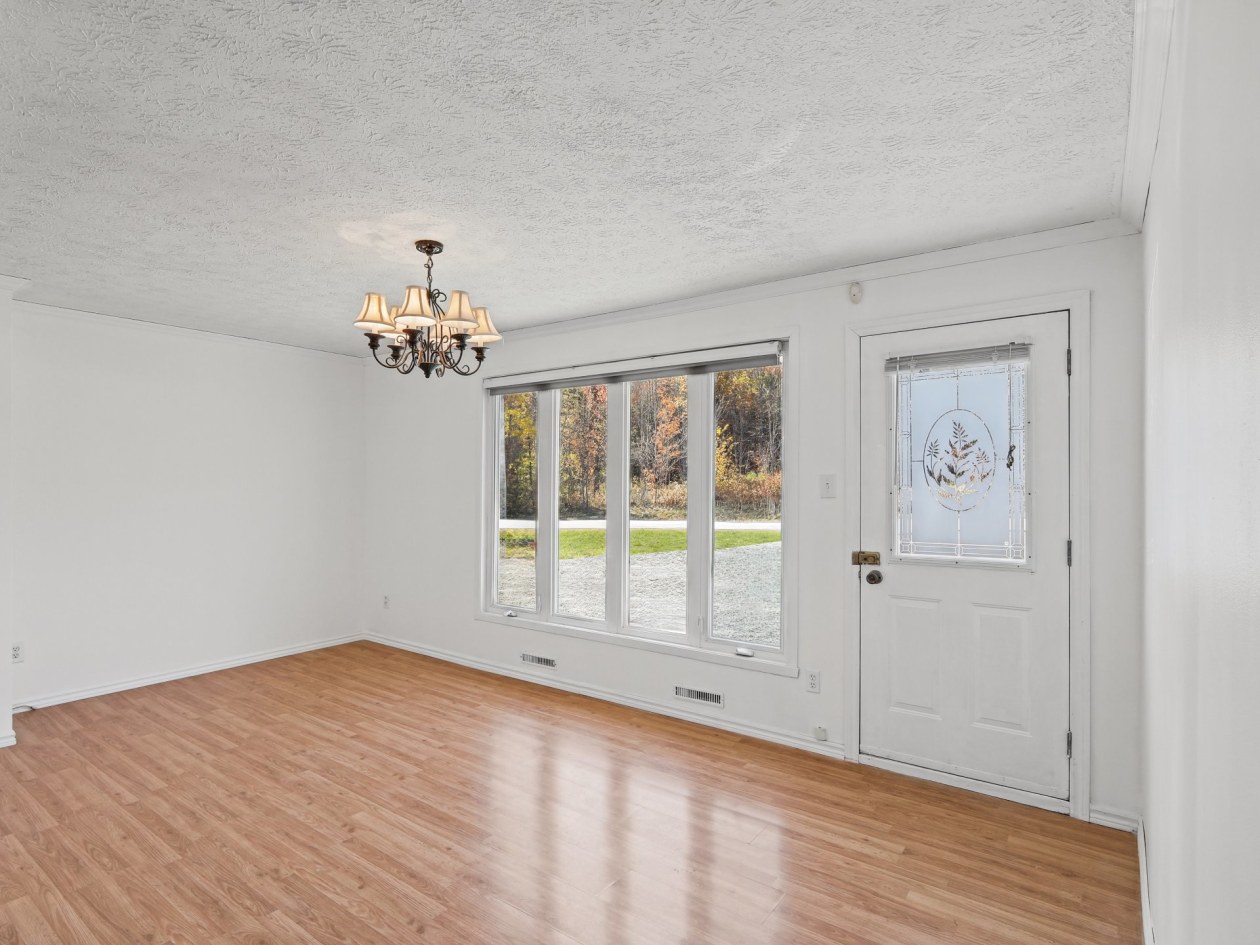 Salon — 4245 Ch. St-Roch N., Sherbrooke