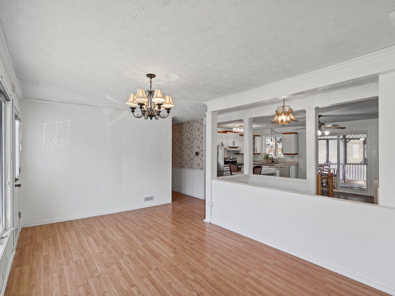 Salon — 4245 Ch. St-Roch N., Sherbrooke