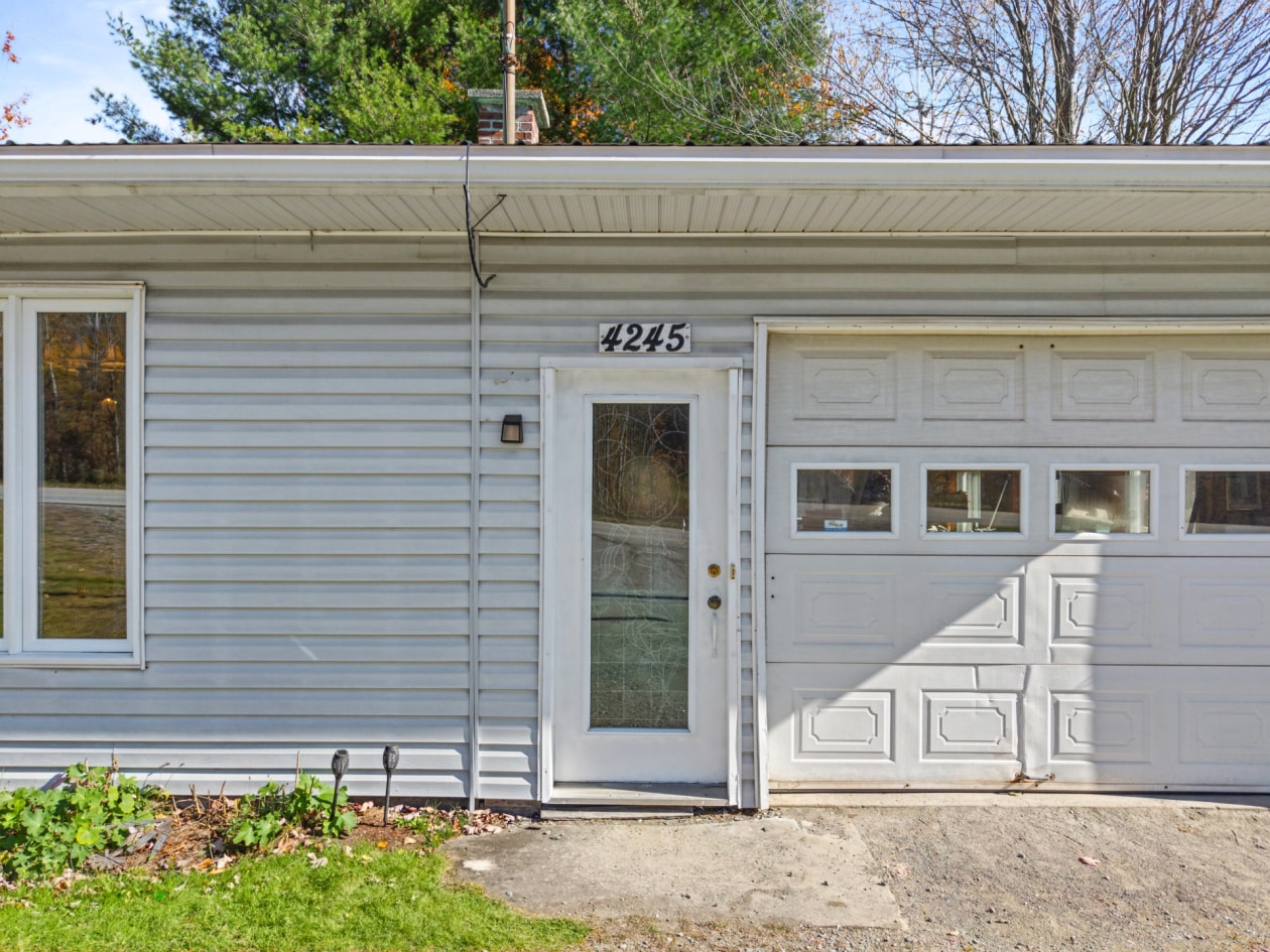 Garage — 4245 Ch. St-Roch N., Sherbrooke