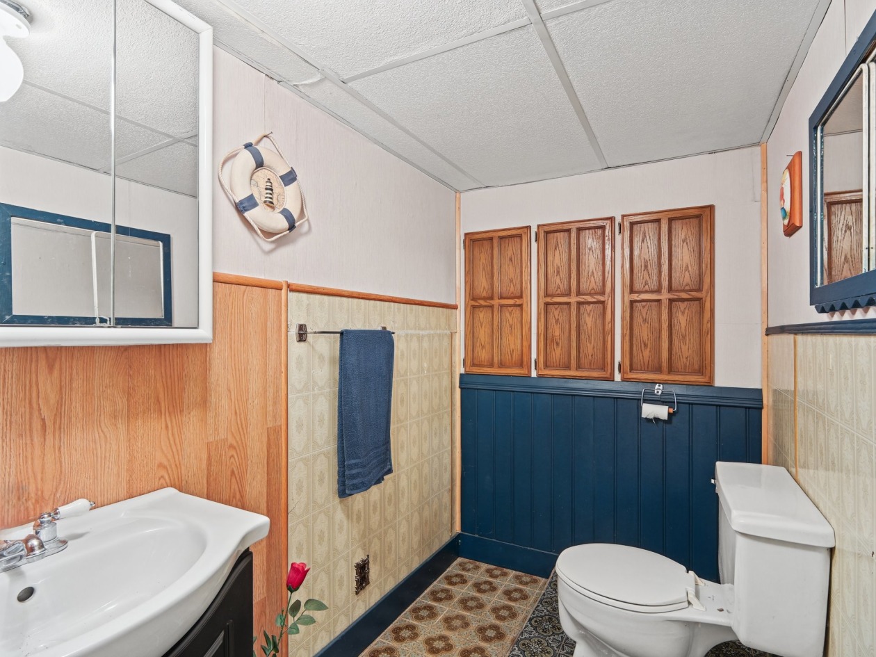 Salle d'eau — 4245 Ch. St-Roch N., Sherbrooke