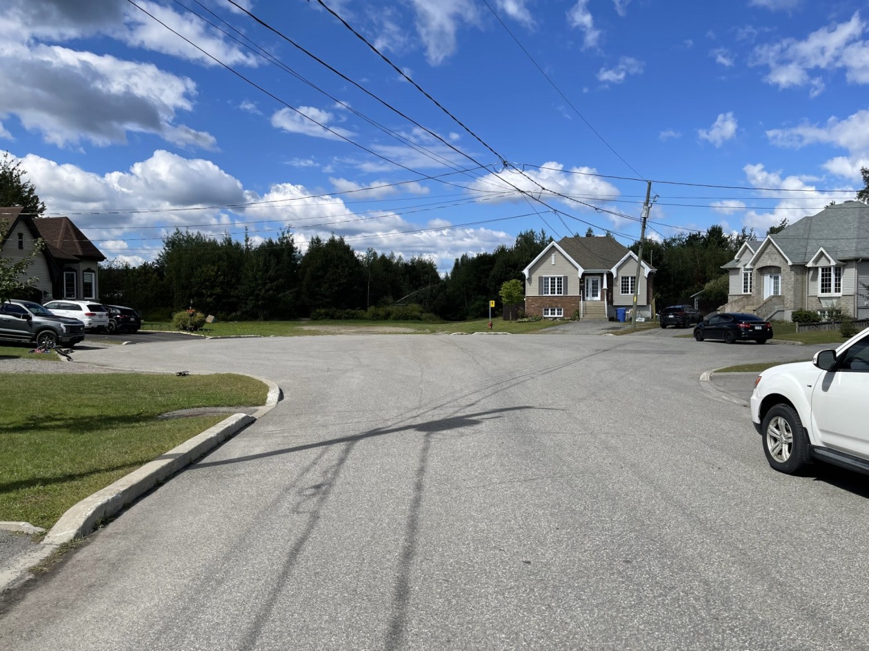 Photo 3 — 159 Rue R.-L.-Rivard, Saint-Lin-Laurentides