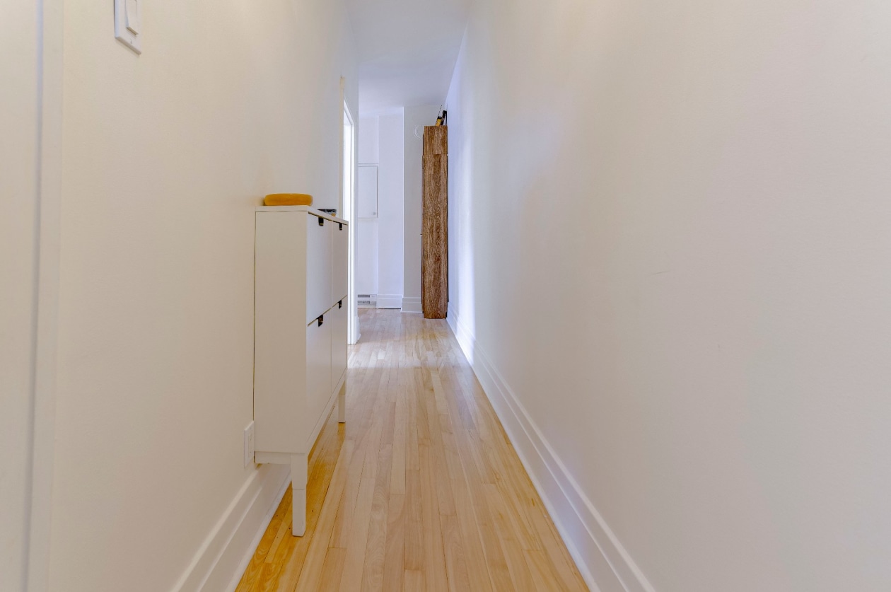 Corridor — 680 Rue Ste-Ursule, Trois-Rivières
