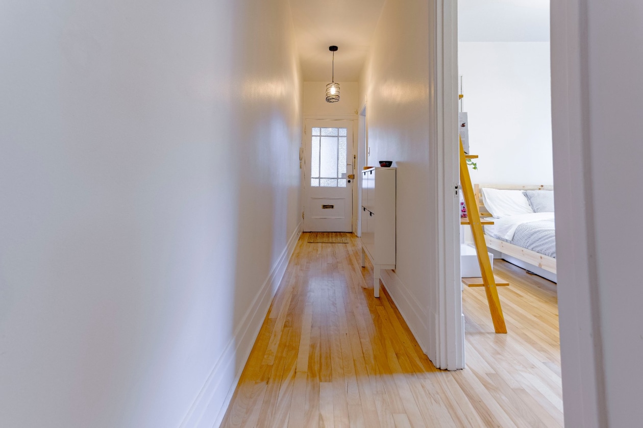 Corridor — 680 Rue Ste-Ursule, Trois-Rivières