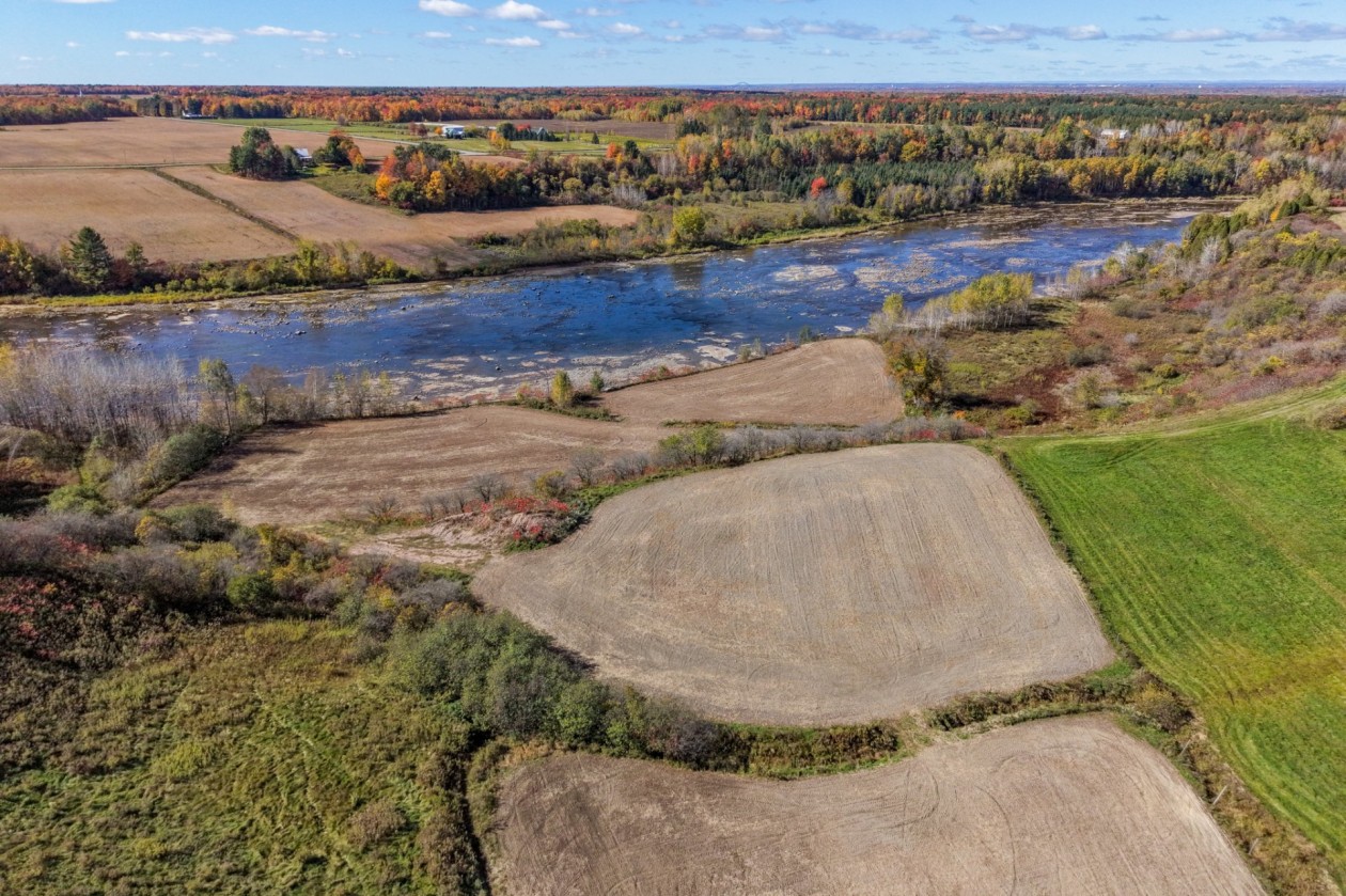 Photo aérienne — 7490 Av. Nicolas-Perrot, Bécancour