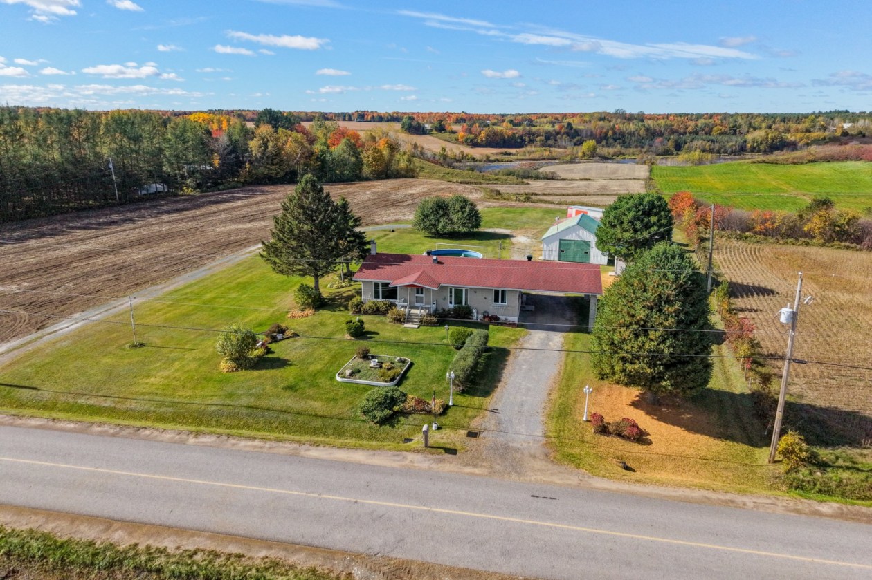 Photo aérienne — 7490 Av. Nicolas-Perrot, Bécancour