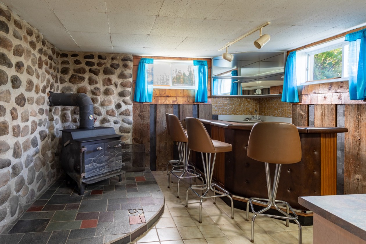 Salle familiale — 7490 Av. Nicolas-Perrot, Bécancour