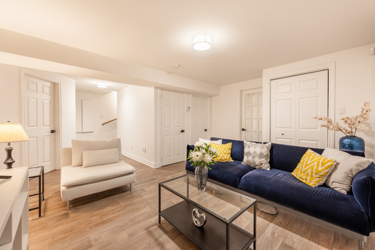 Salle familiale — 530 Rue des Violettes, Salaberry-de-Valleyfield