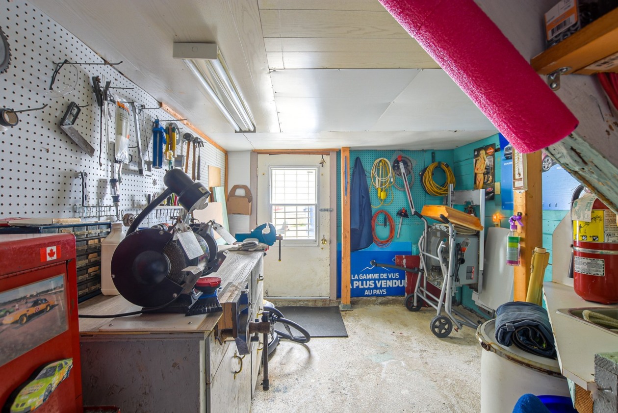 Atelier — 409 Rue Principale, Baie-du-Febvre