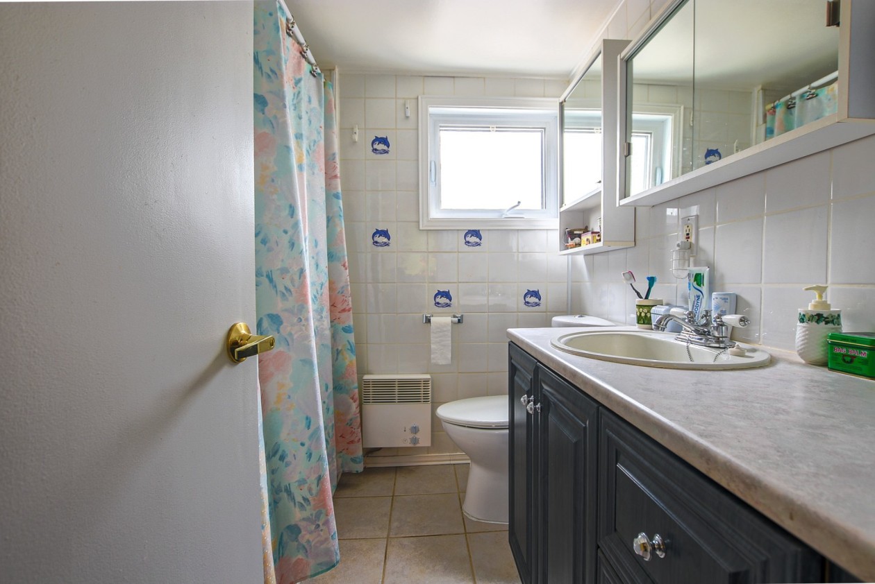 Salle de bains — 409 Rue Principale, Baie-du-Febvre