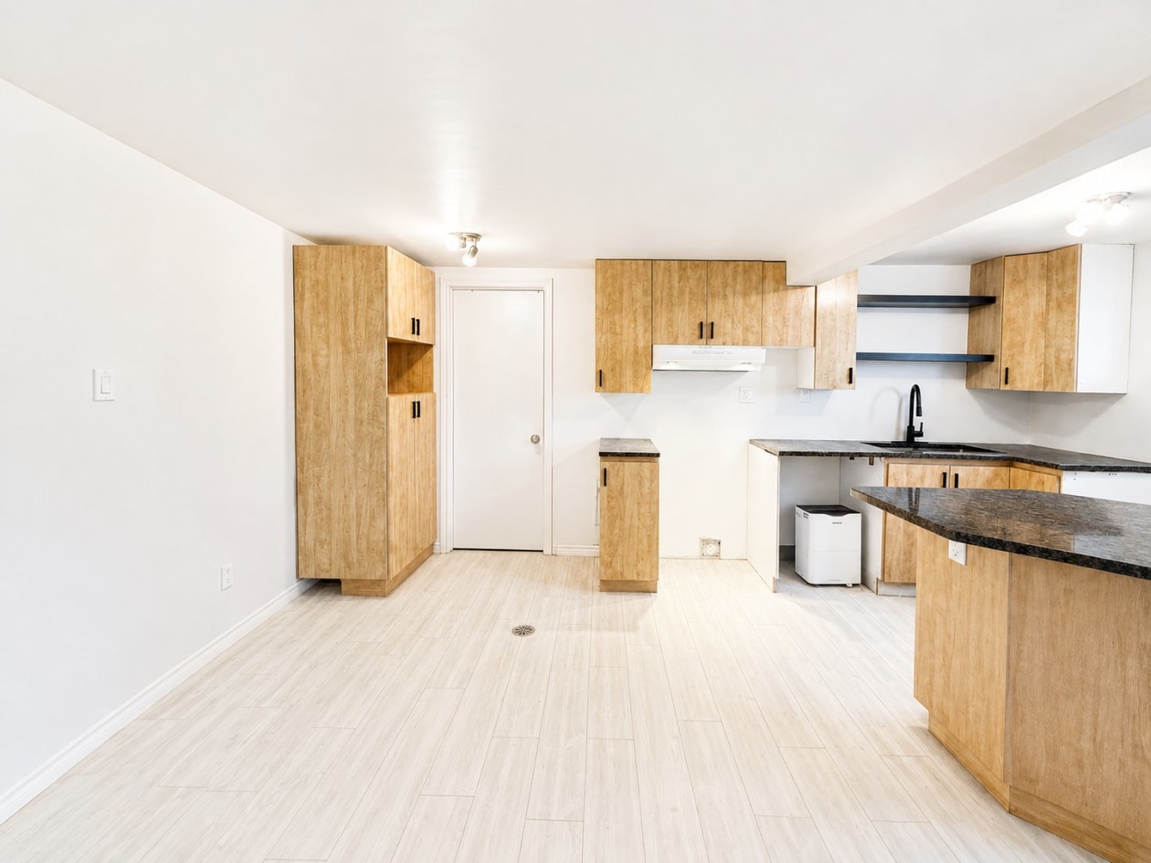 Salle à manger — 751 Rue du Parc, Saint-Honoré