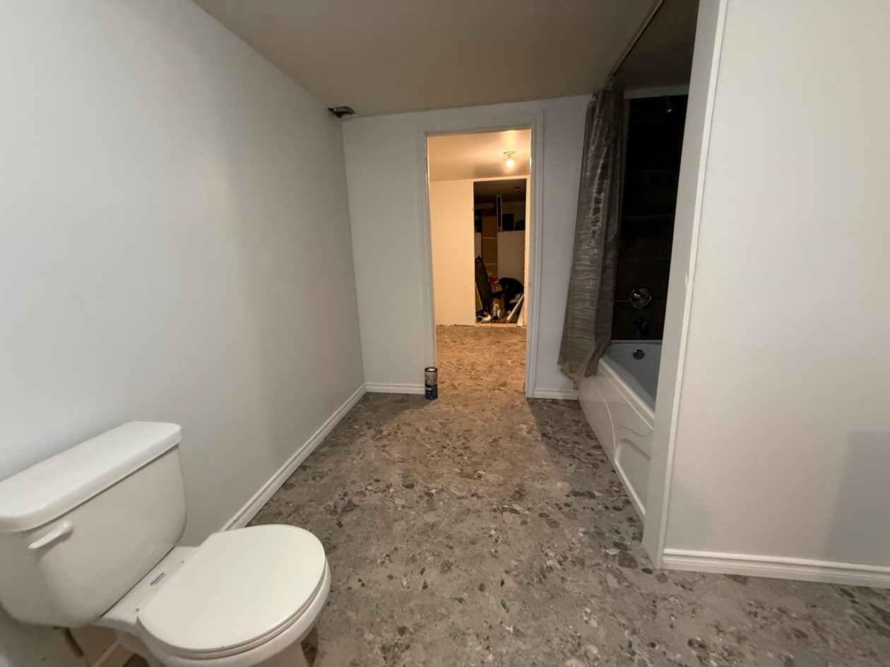 Salle de bains — 751 Rue du Parc, Saint-Honoré