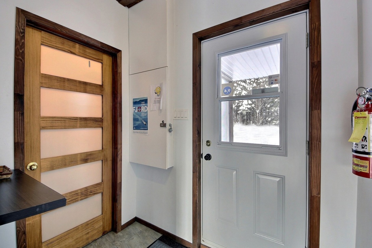 Hall d'entrée — 100 - 104 Ch. de la Vallée, Sainte-Rose-du-Nord