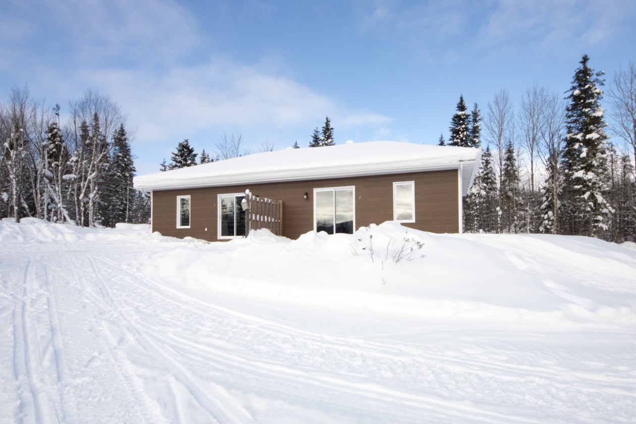 Extérieur — 100 - 104 Ch. de la Vallée, Sainte-Rose-du-Nord