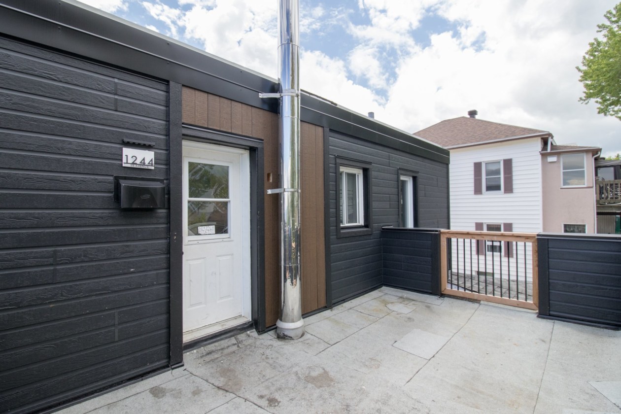 Terrasse — 1242 - 1244 2e Avenue, Saguenay