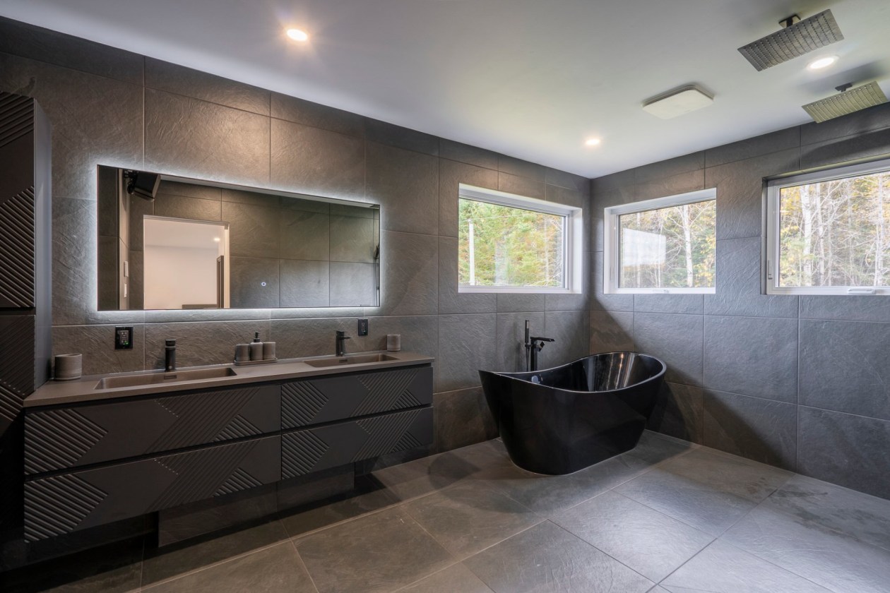 Salle de bains — 175 Rue du Ravin, La Malbaie