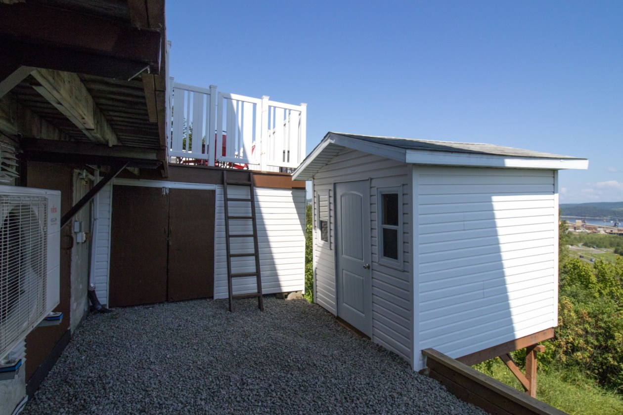 Remise — 1162Z - 1164Z Av. Arthur-Beaulieu, Saguenay