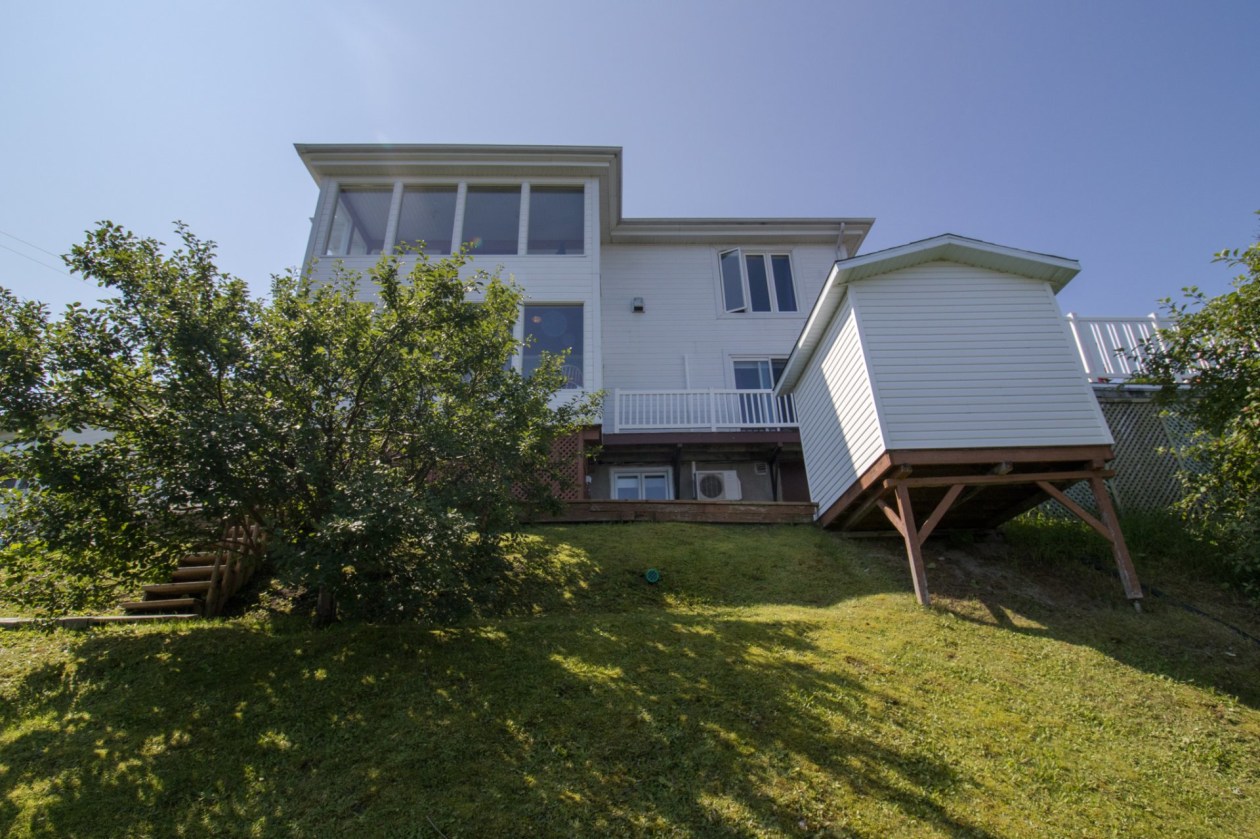 Face arrière — 1162Z - 1164Z Av. Arthur-Beaulieu, Saguenay