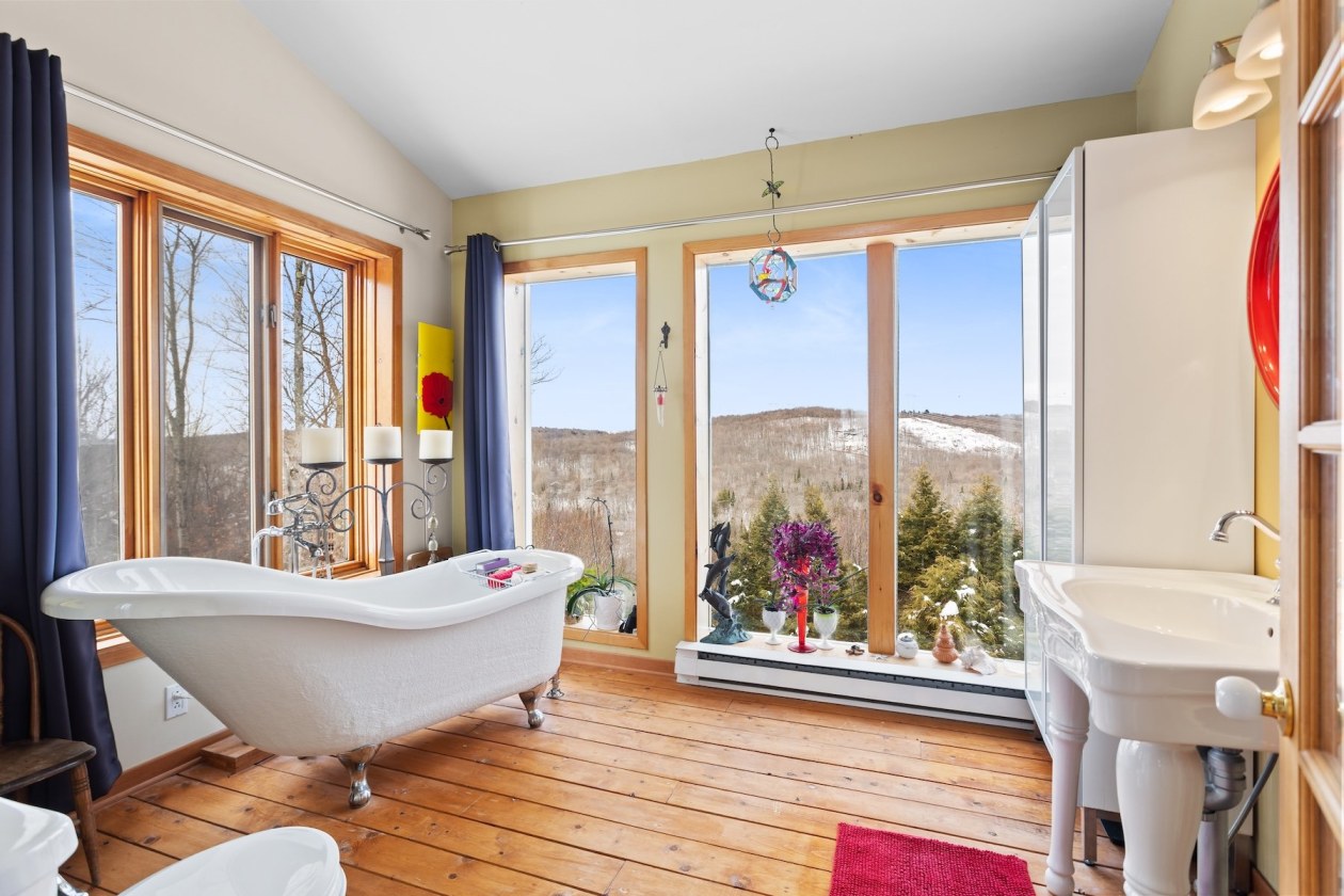 Salle de bains — 20 Rue Boucher, Wentworth