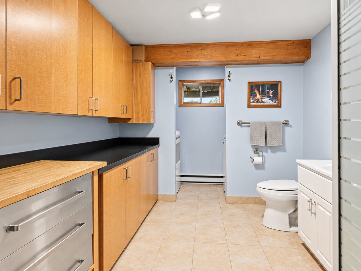 Salle de bains — 20 Rue Boucher, Wentworth