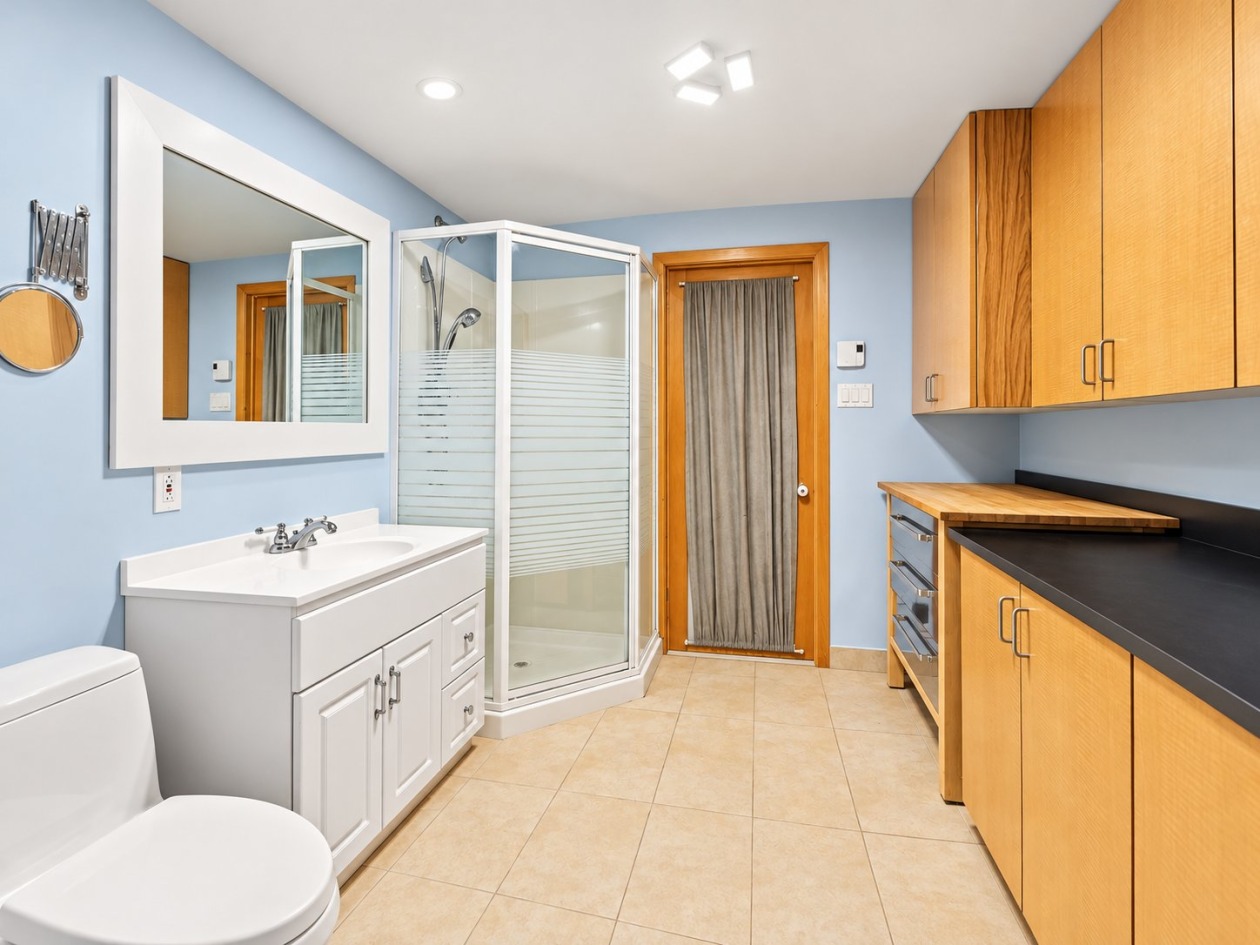 Salle de bains — 20 Rue Boucher, Wentworth