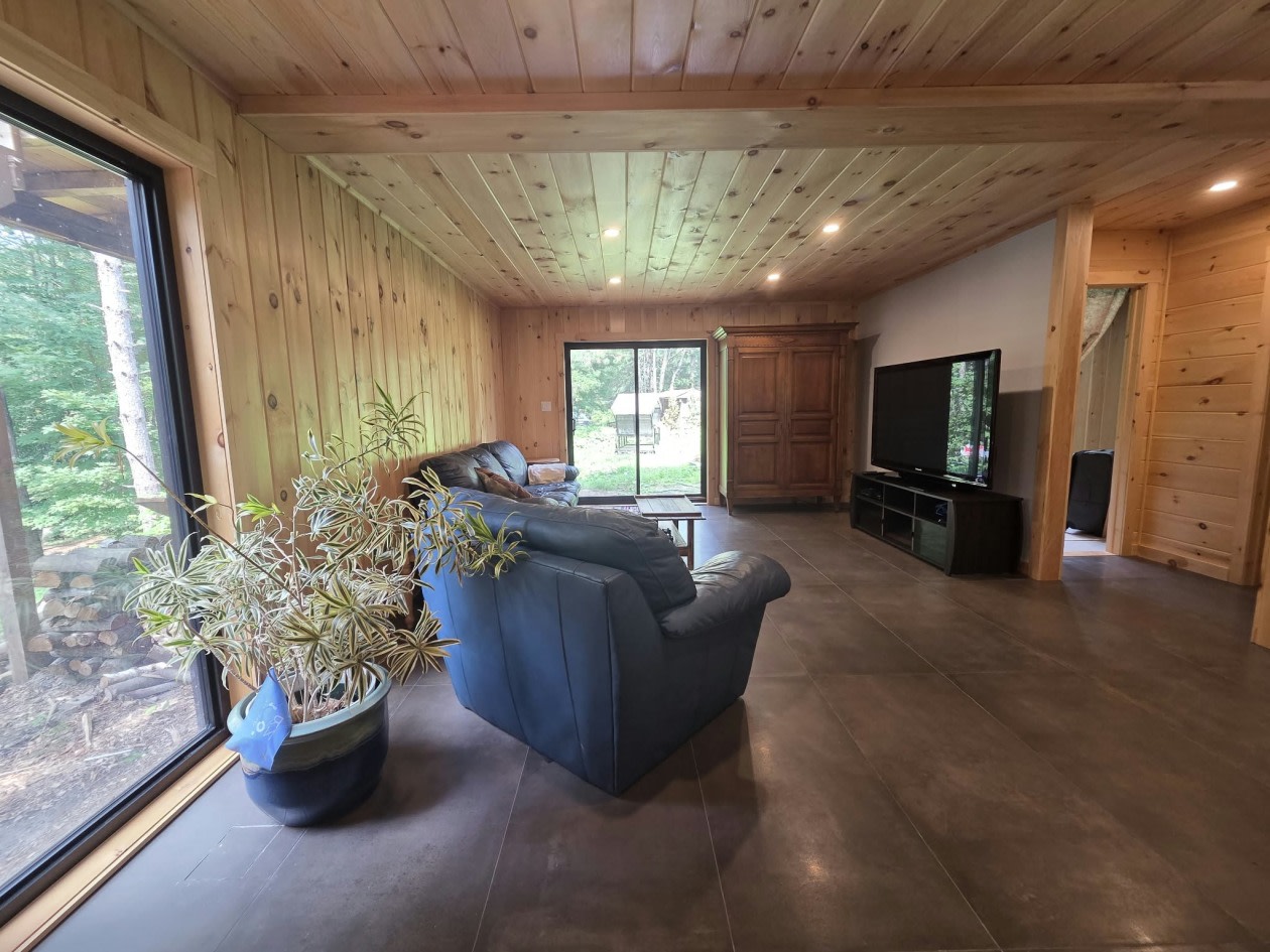 Photo 11 — 83 Ch Godefroy, Sainte-Anne-Des-Lacs