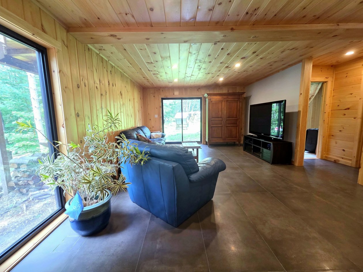 Photo 14 — 83 Ch Godefroy, Sainte-Anne-Des-Lacs