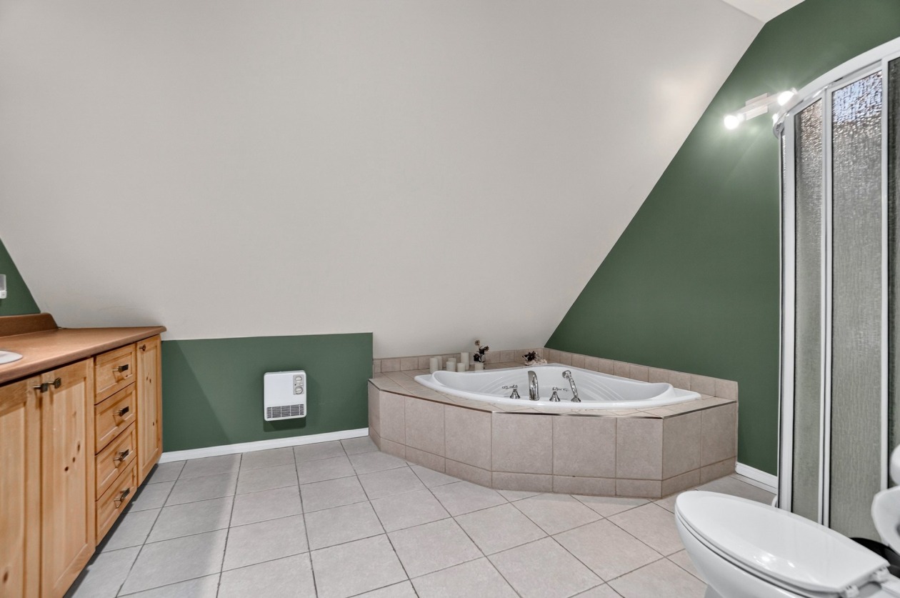 Salle de bains — 161 Boul. L'Assomption E., Saint-Charles-Borromée