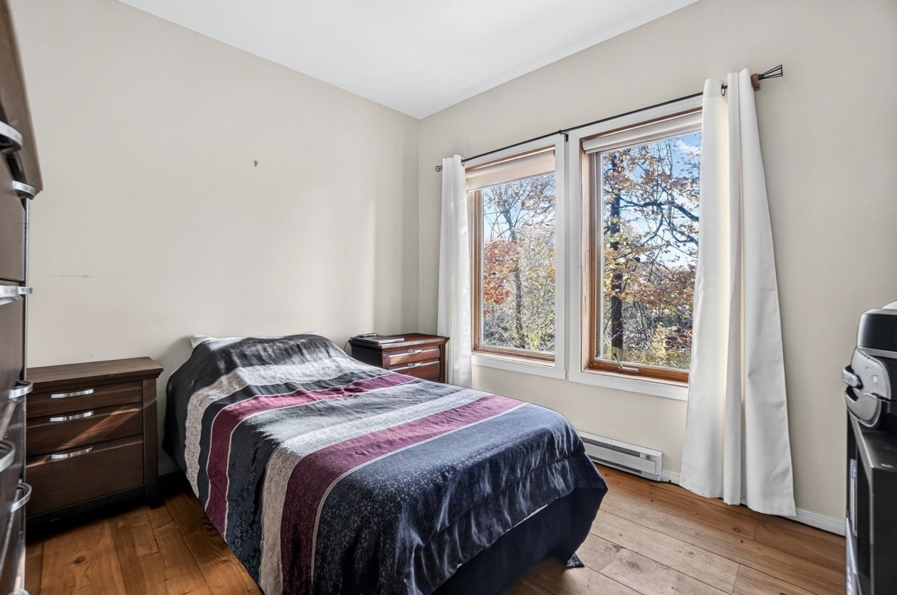 Chambre à coucher — 161 Boul. L'Assomption E., Saint-Charles-Borromée