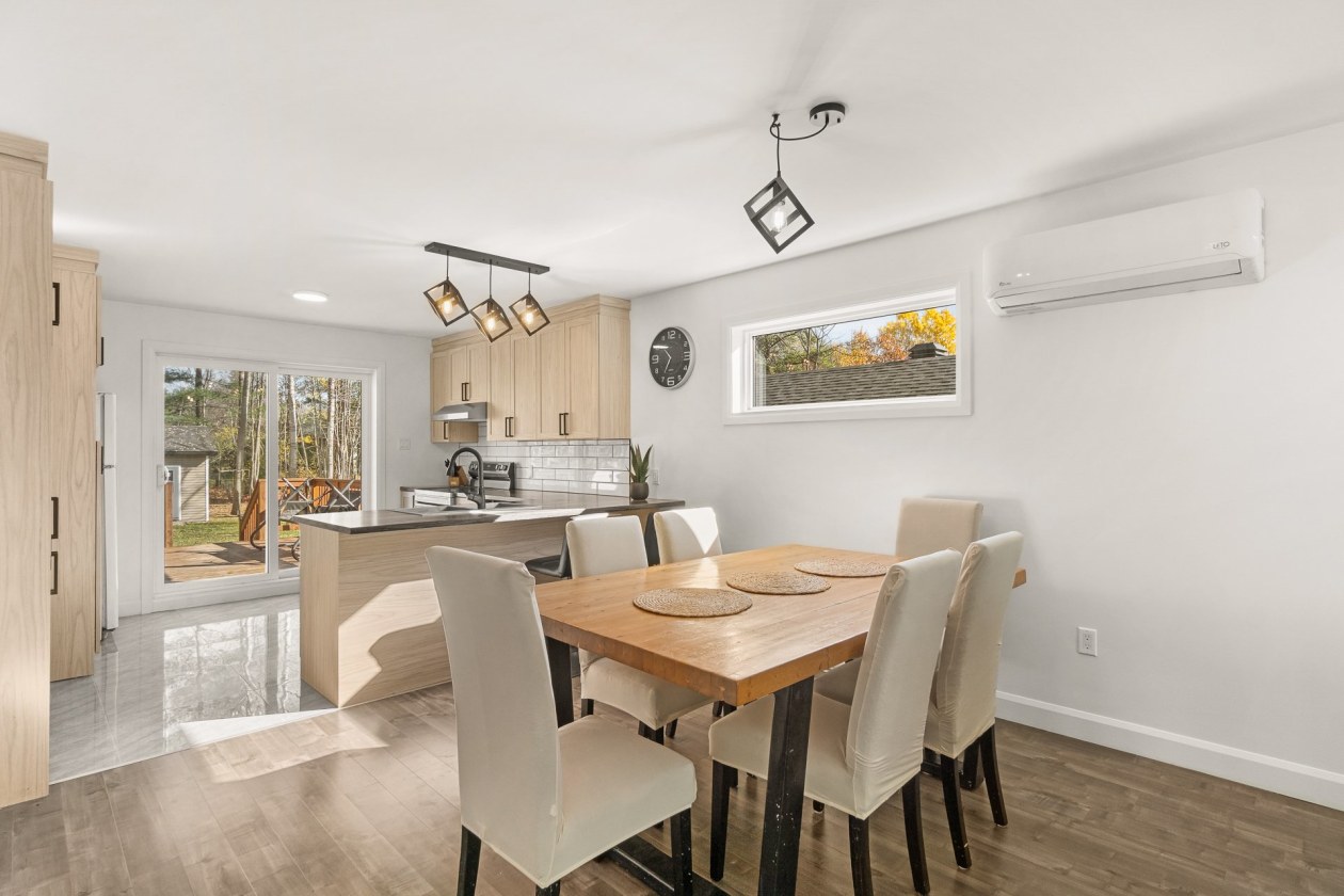 Salle à manger — 121 Rue Jacques, Trois-Rivières