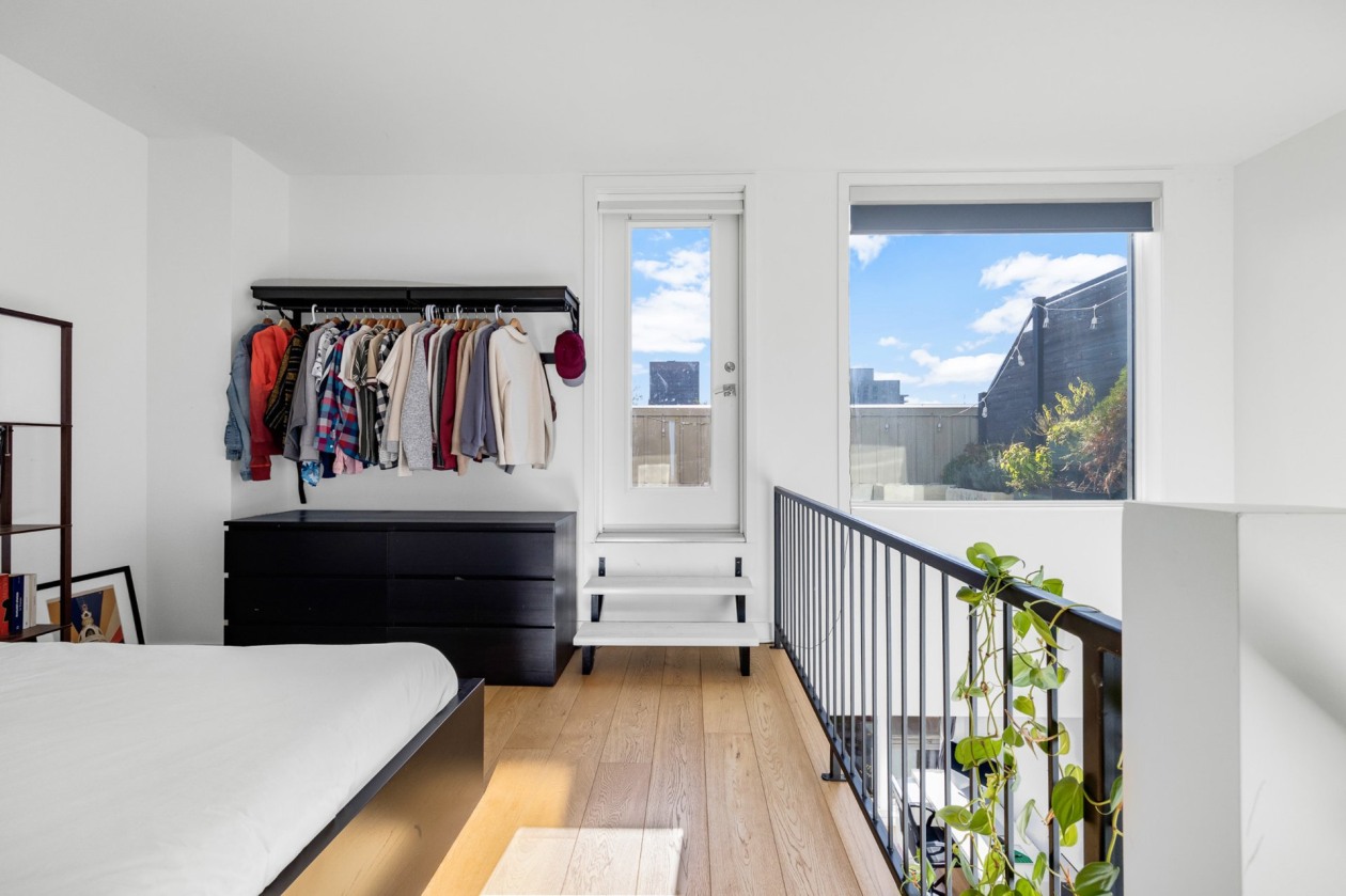 Chambre à coucher — 1256 Boul. De Maisonneuve E., Montréal