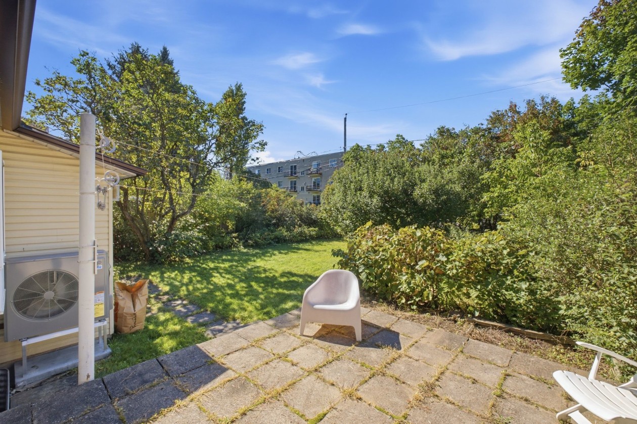 Cour — 939 Rue de la Seine, Boucherville