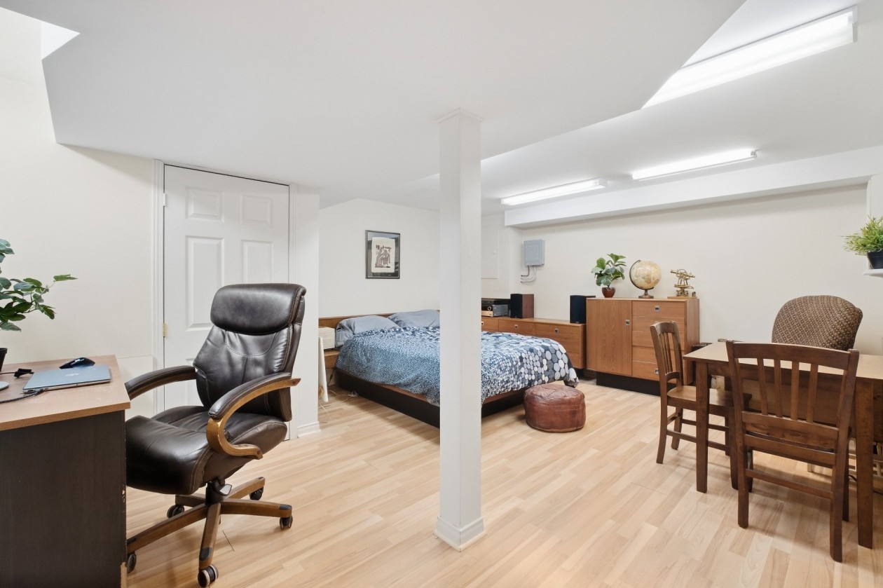 Salle familiale — 939 Rue de la Seine, Boucherville