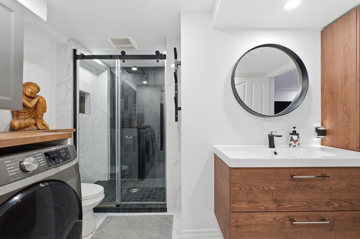 Salle de bains — 71 Rue De Mésy, Boucherville
