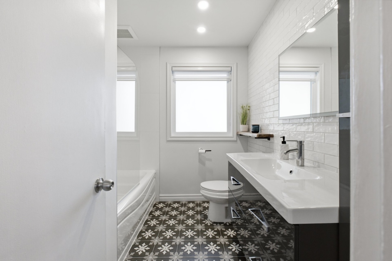 Salle de bains — 71 Rue De Mésy, Boucherville