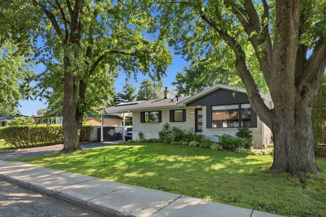 Façade — 71 Rue De Mésy, Boucherville
