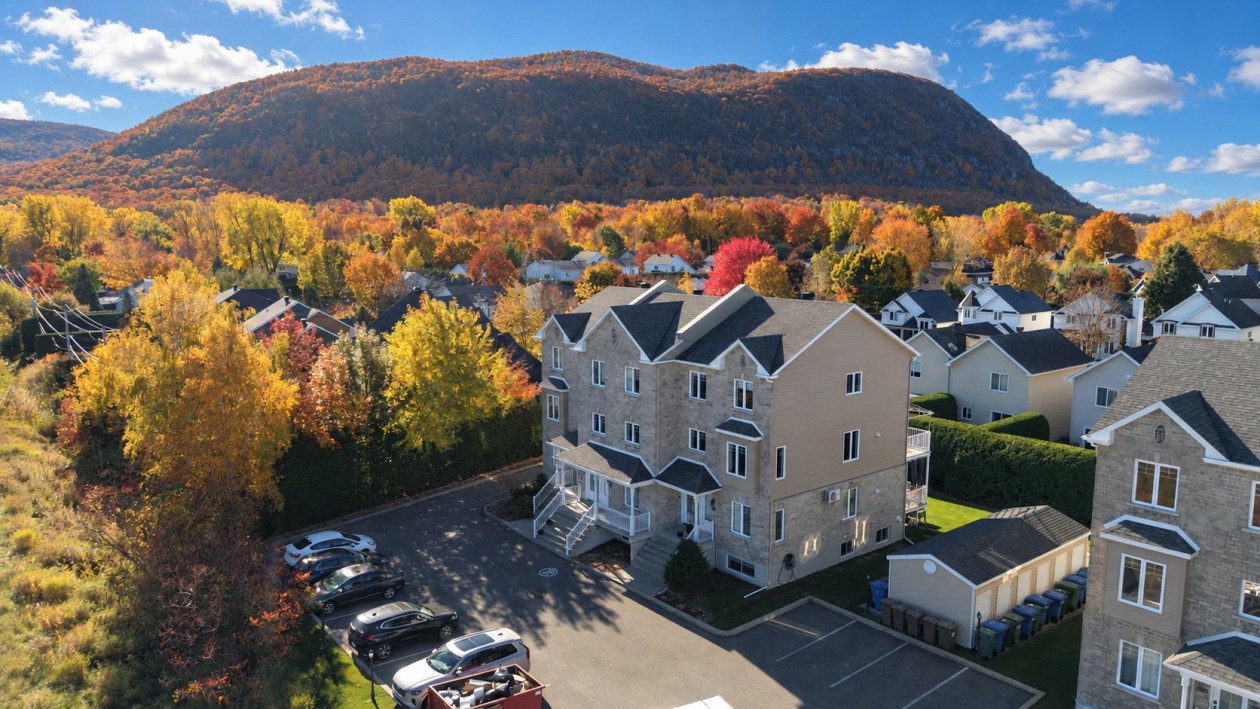 Vue d'ensemble — 1076 Boul. Sir-Wilfrid-Laurier, Mont-Saint-Hilaire