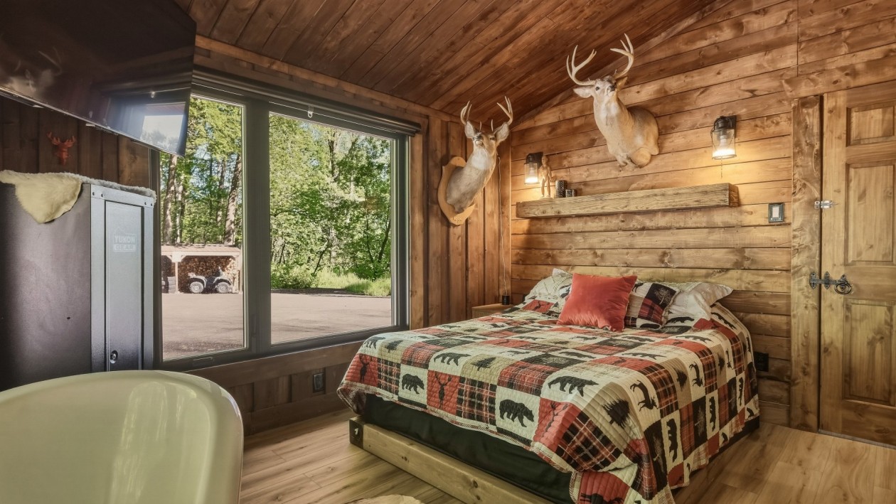 Chambre à coucher principale — 179 Route 143, Saint-François-du-Lac