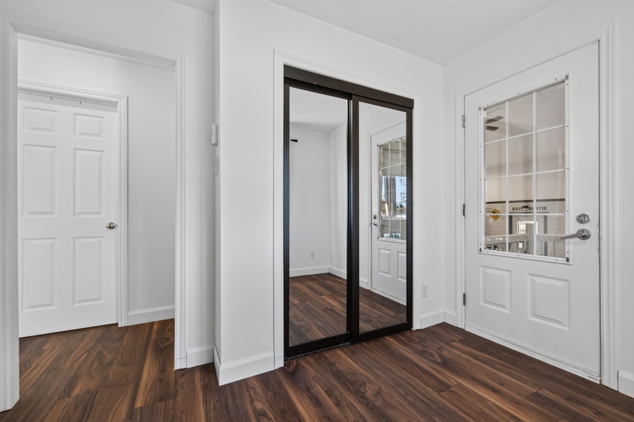 Hall d'entrée — 175 Route 293 N., Saint-Jean-de-Dieu