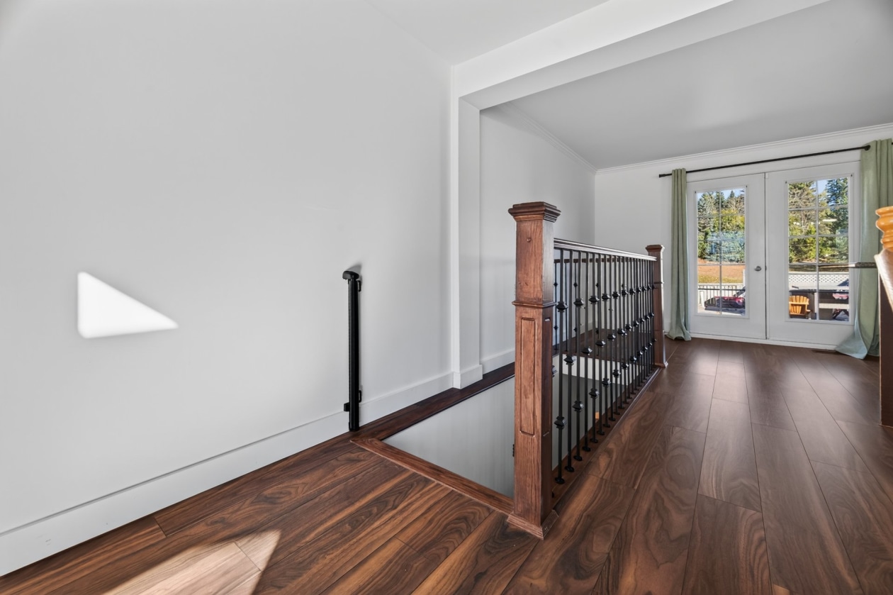 Escalier — 175 Route 293 N., Saint-Jean-de-Dieu