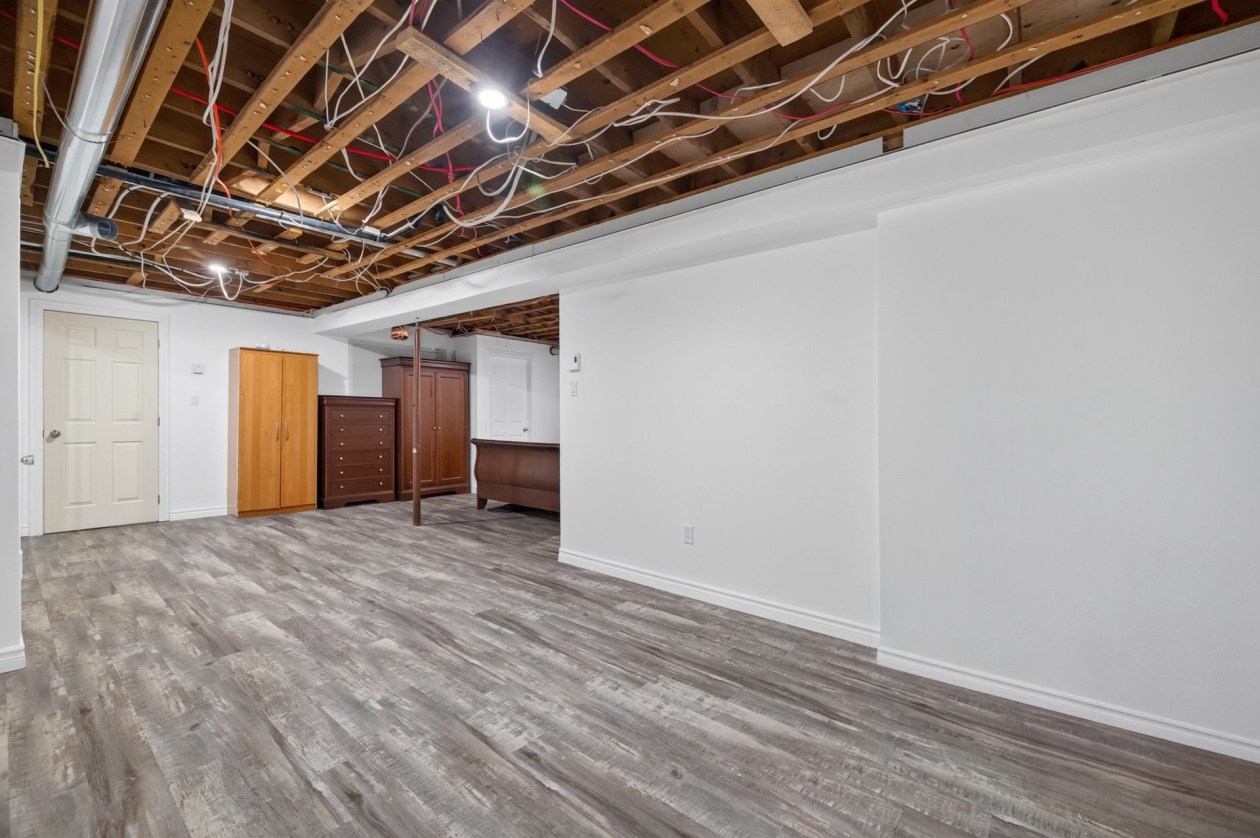 Salle familiale — 175 Route 293 N., Saint-Jean-de-Dieu
